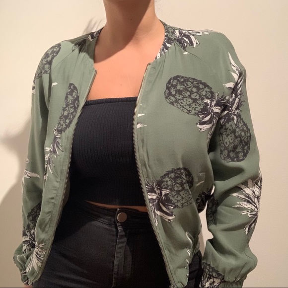 Bomber jacket - Picture 2 of 6